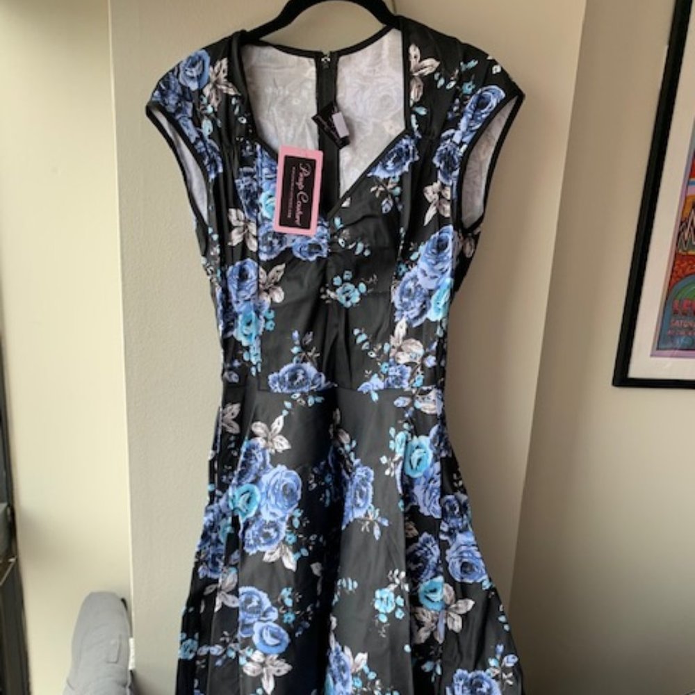 NWT! M Pinup Girl Floral Heidi